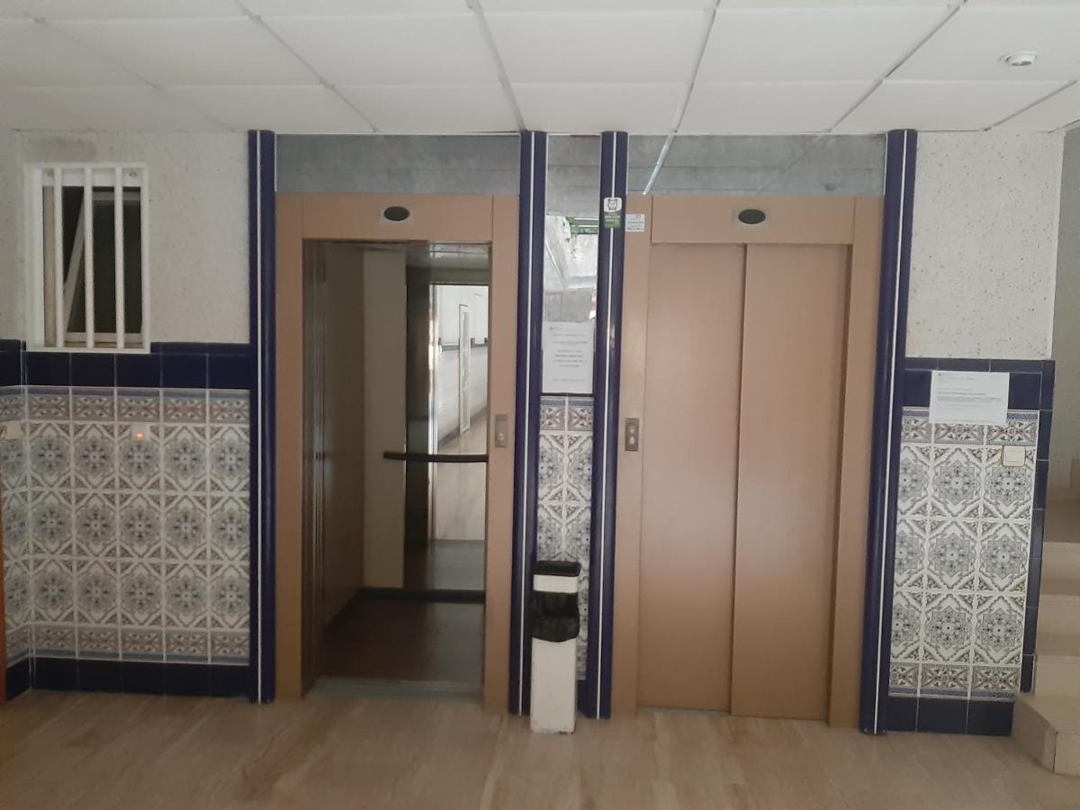 Modern Apartment On Playa Del Cura 托雷维耶哈 外观 照片